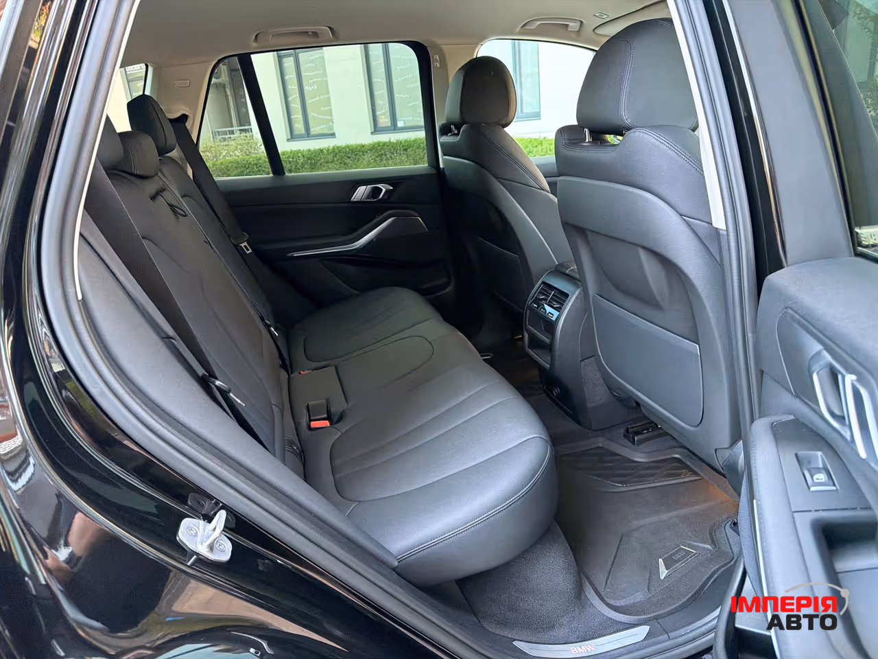 BMW X5 - фото 19