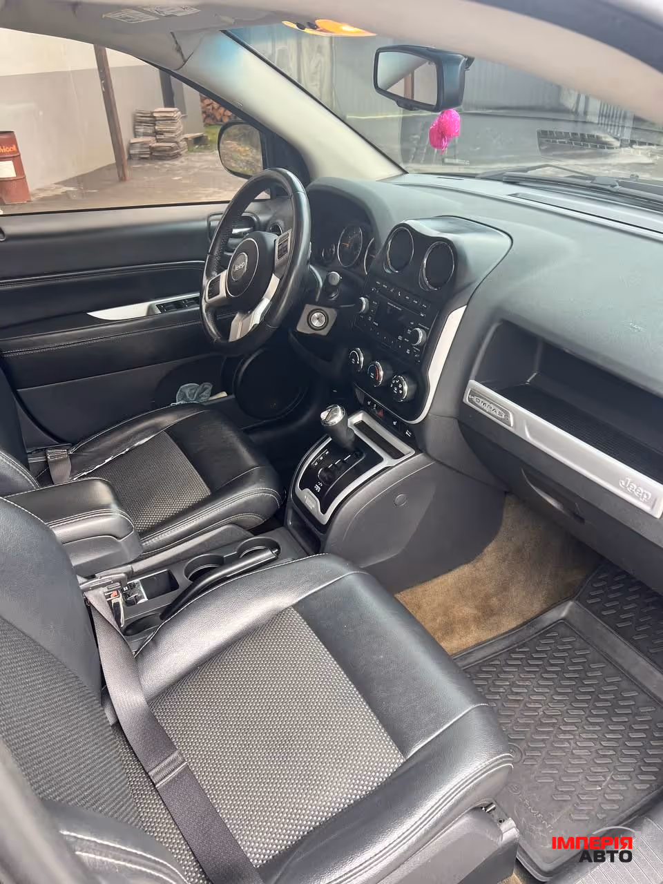 Jeep Compass - фото 7