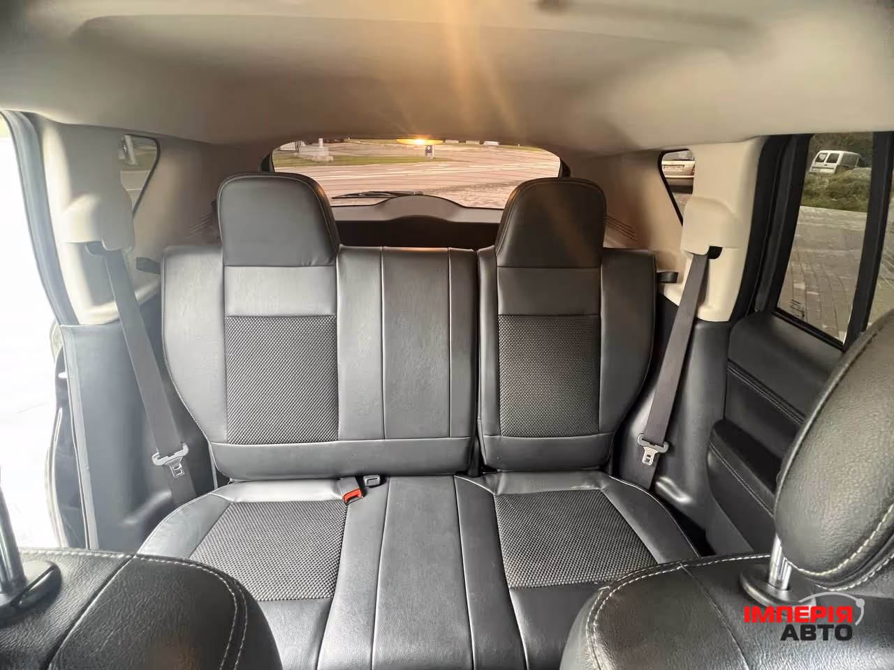 Jeep Compass - фото 8