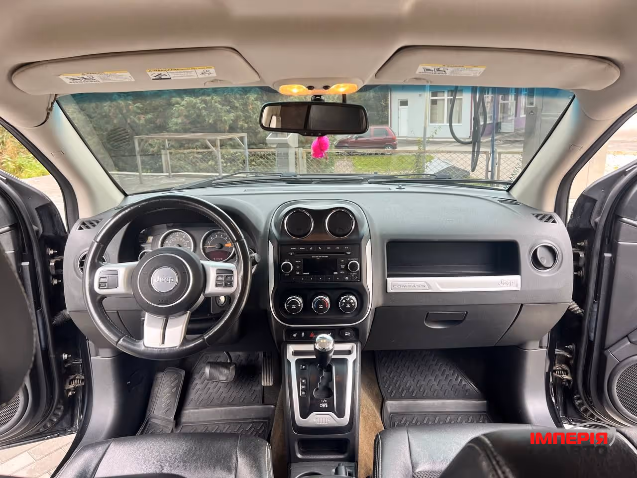 Jeep Compass - фото 12