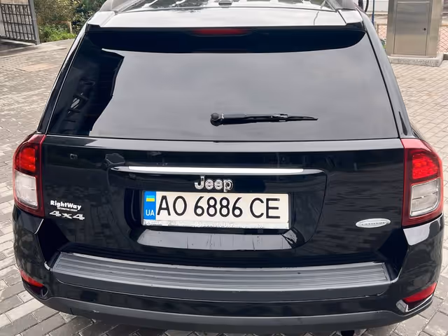 Jeep Compass - фото 3