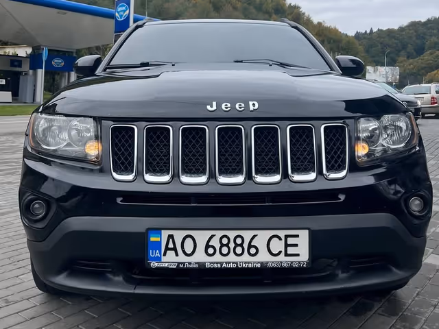 Jeep Compass - фото 1