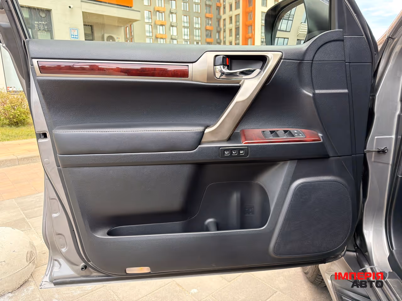 Lexus GX - фото 13