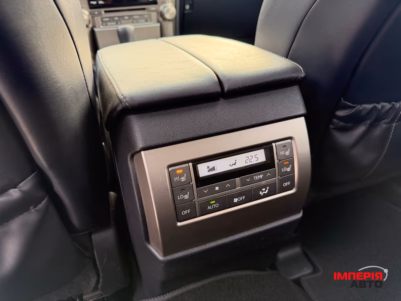 Lexus GX - фото 18