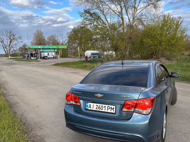 Chevrolet Cruze - фото 5