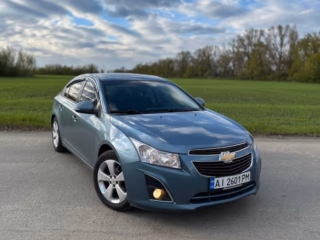 Chevrolet Cruze - фото 1