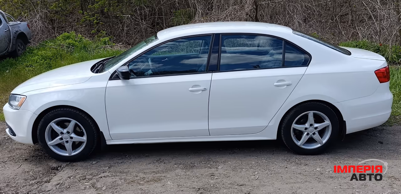 Volkswagen Jetta - фото 7