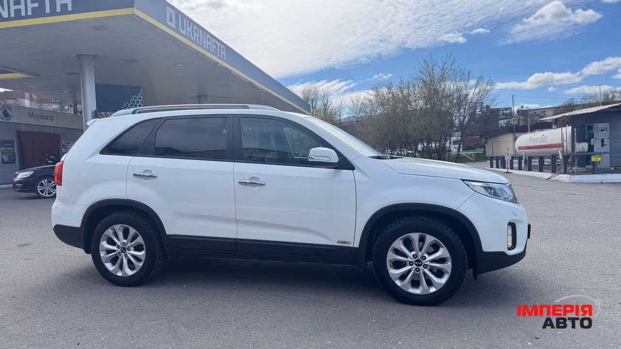 Kia Sorento - фото 5