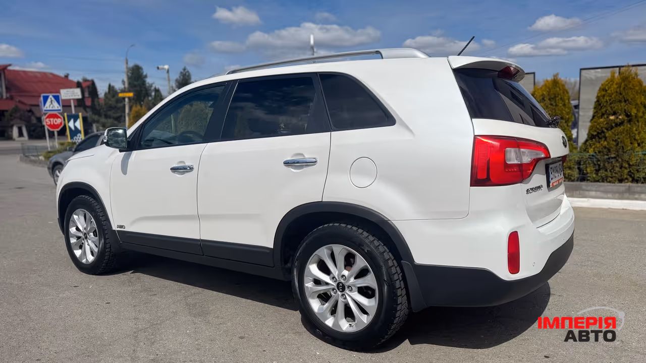 Kia Sorento - фото 12