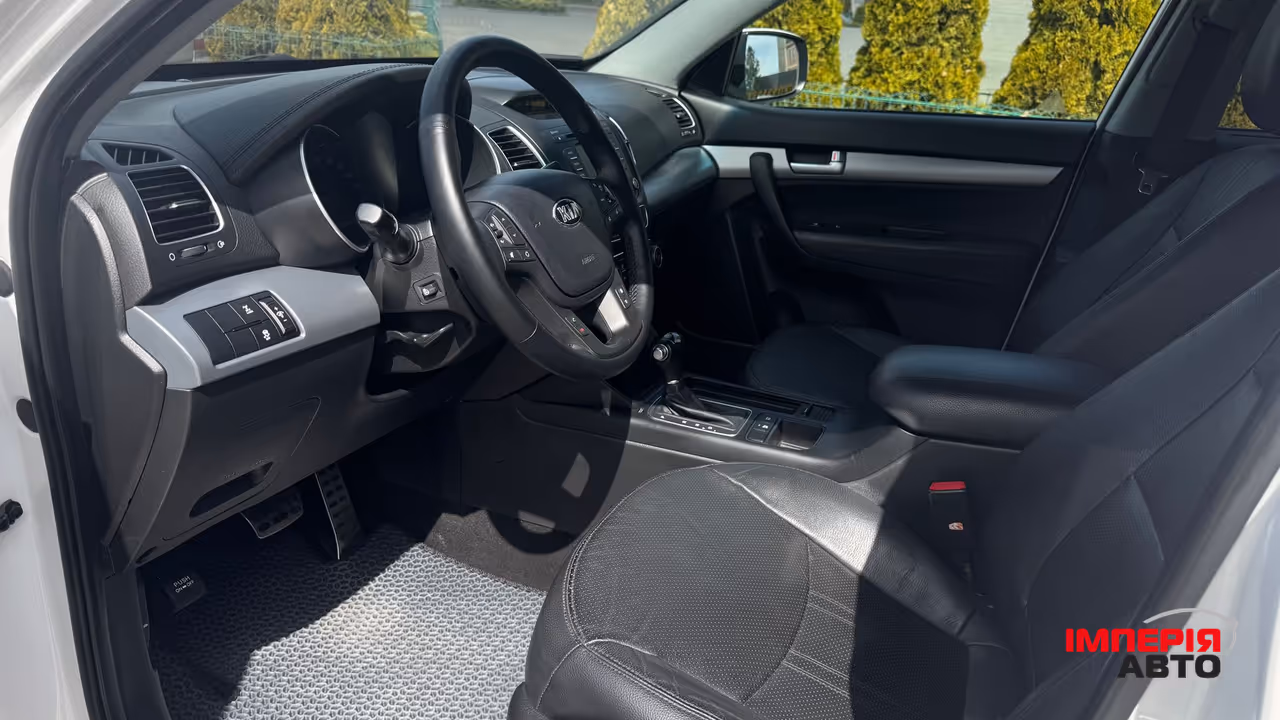 Kia Sorento - фото 15
