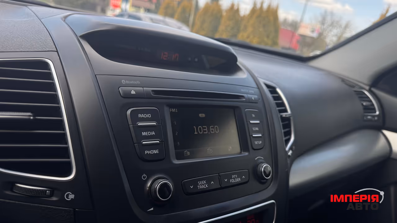 Kia Sorento - фото 22