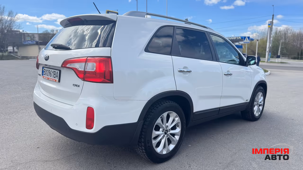 Kia Sorento - фото 8