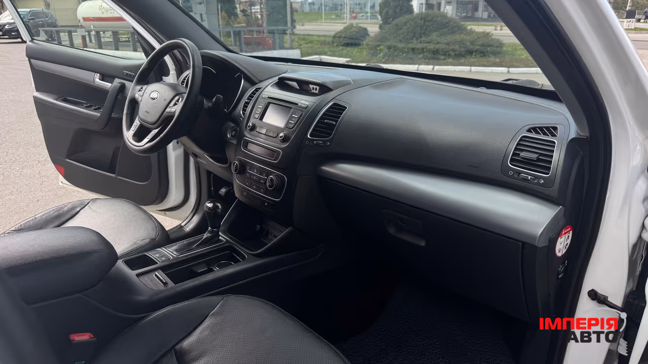 Kia Sorento - фото 30