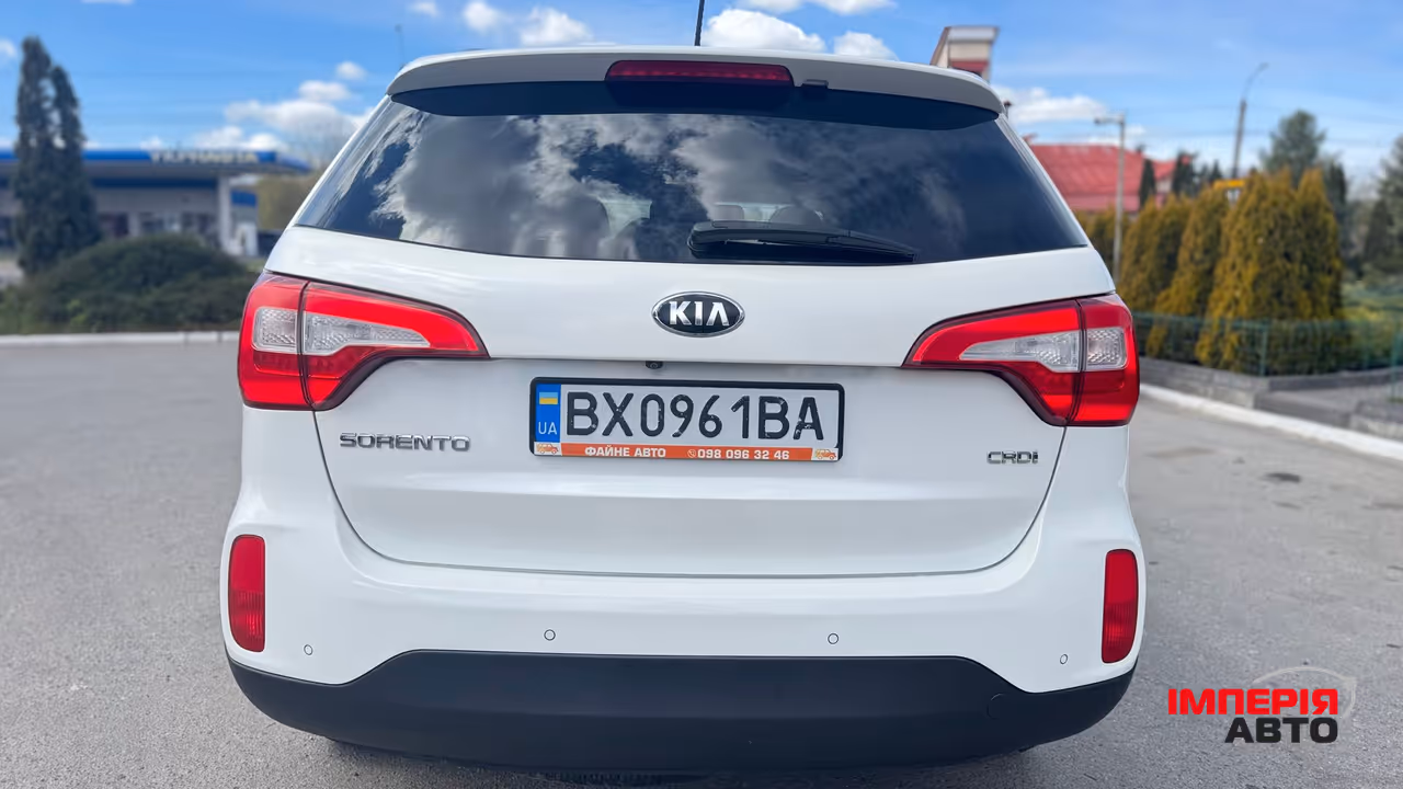 Kia Sorento - фото 10