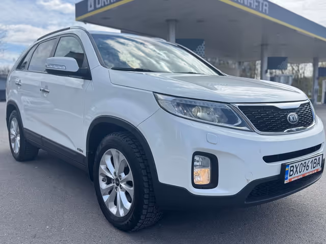 Kia Sorento - фото 4