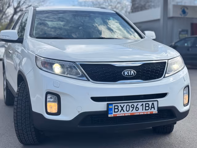 Kia Sorento - фото 3