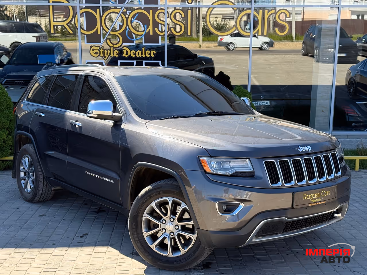 Jeep Grand Cherokee - фото 1