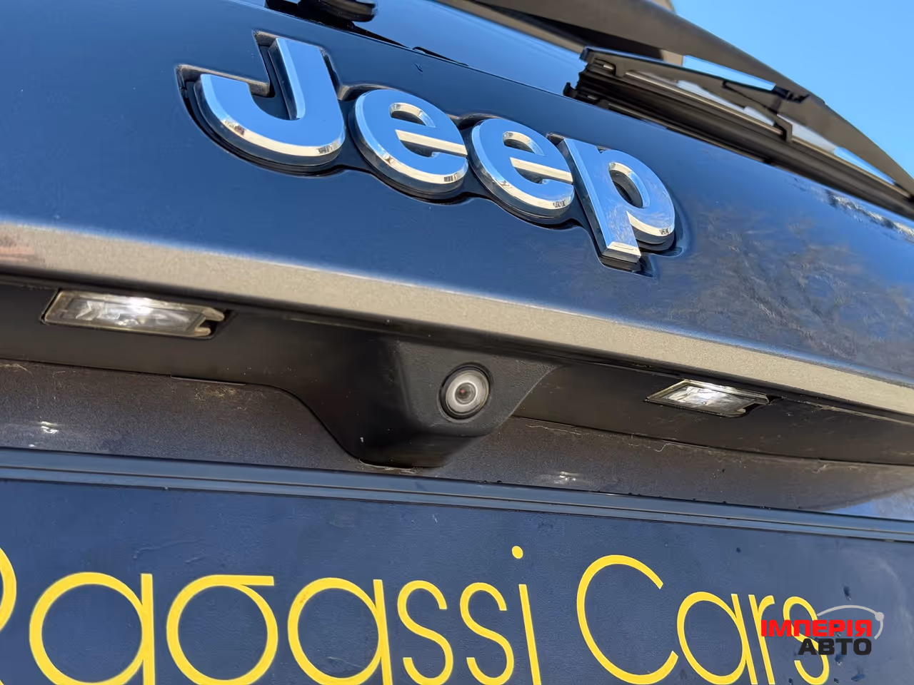 Jeep Grand Cherokee - фото 6
