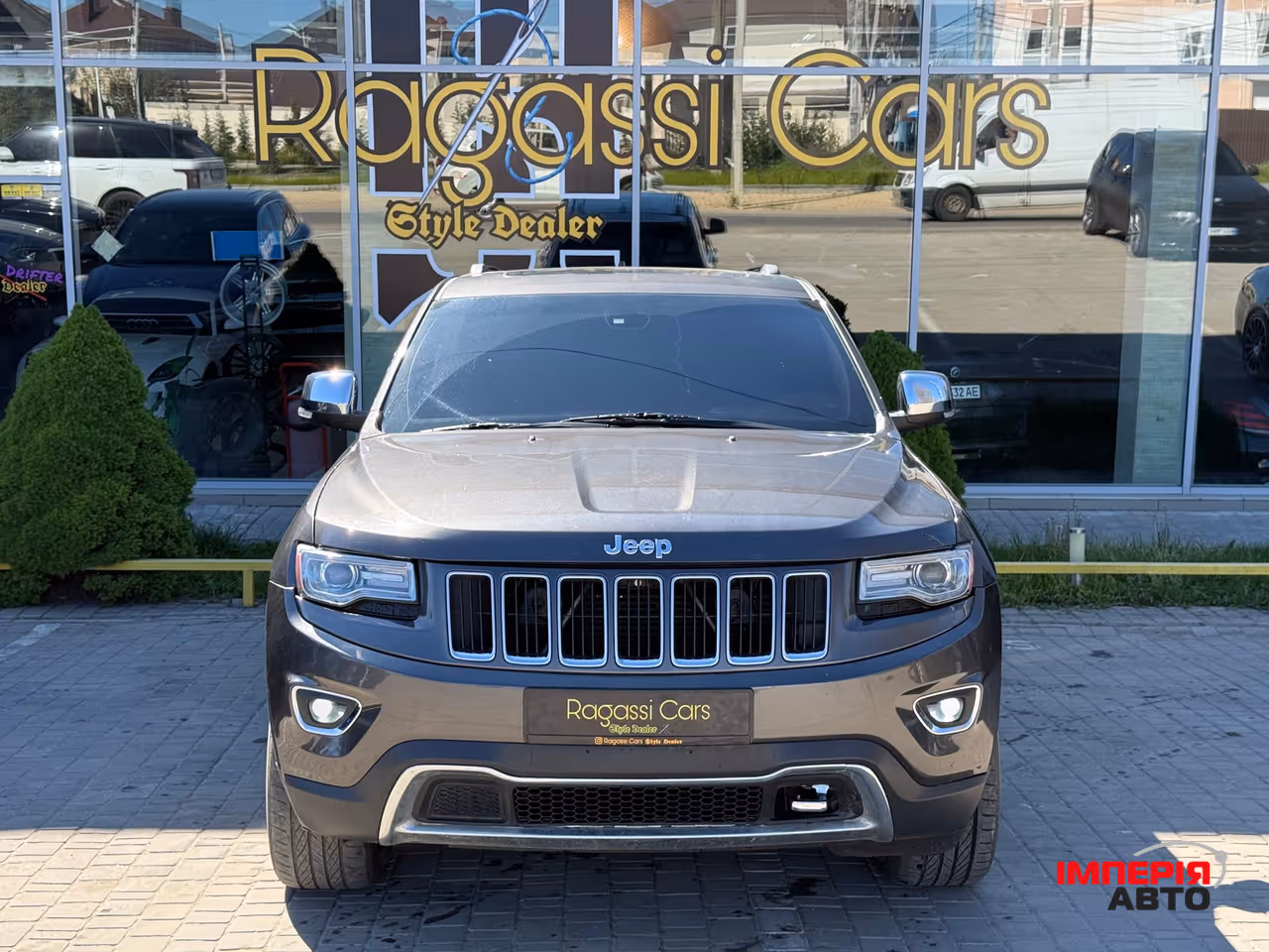 Jeep Grand Cherokee - фото 2