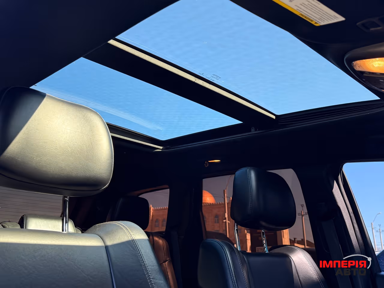 Jeep Grand Cherokee - фото 13