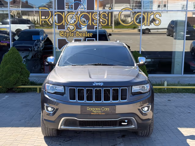 Jeep Grand Cherokee - фото 2