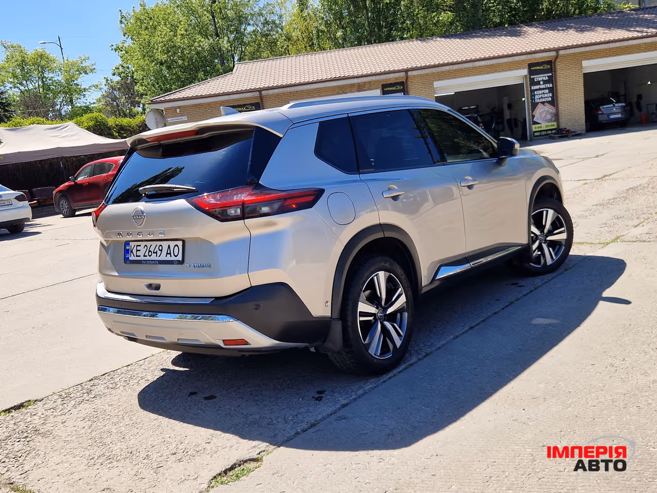 Nissan Rogue - фото 4