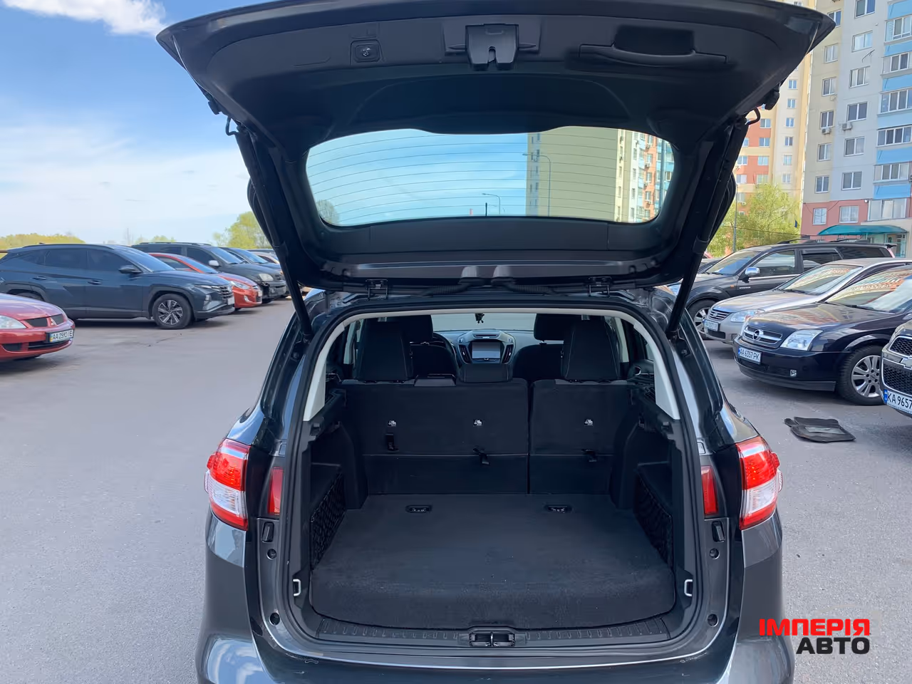 Ford C-MAX - фото 12