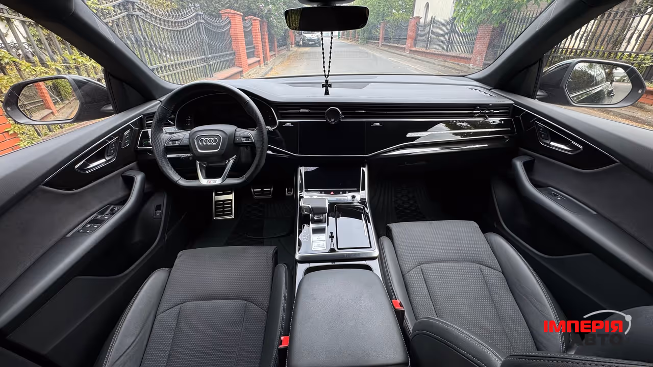 Audi Q8 - фото 19
