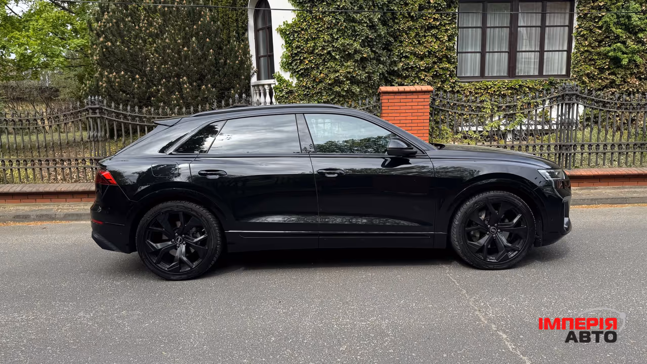 Audi Q8 - фото 3