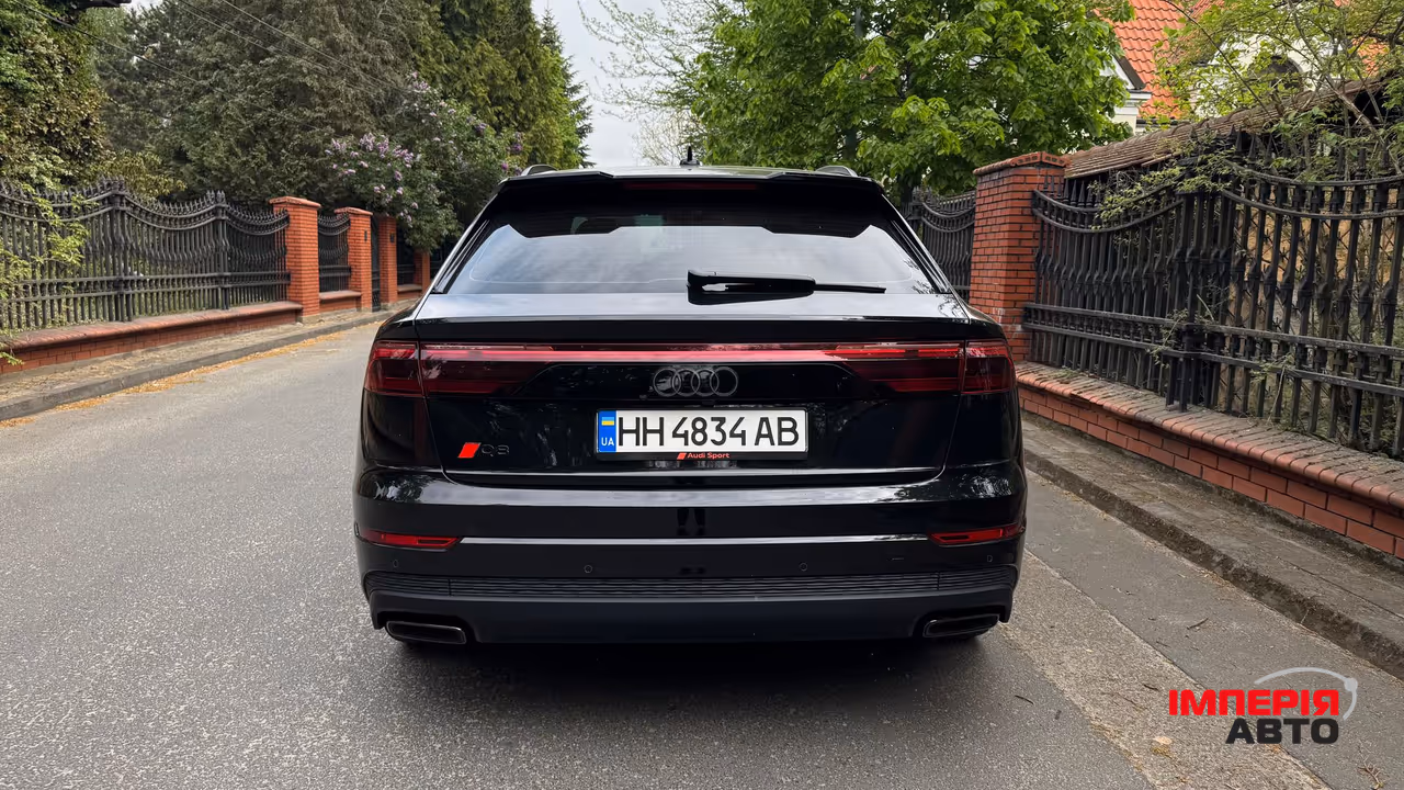 Audi Q8 - фото 5