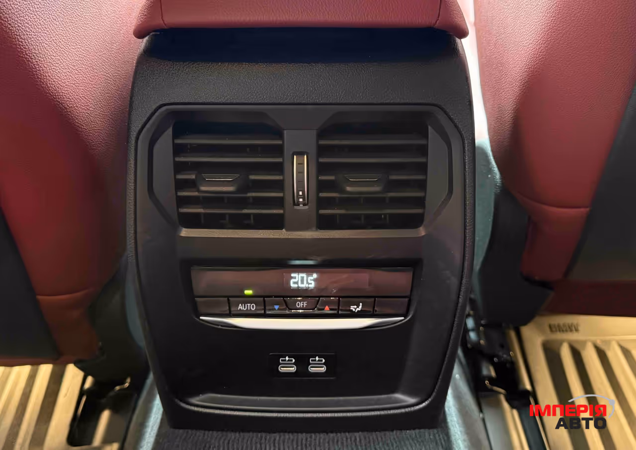 BMW i4 - фото 39