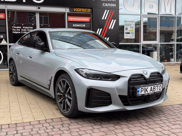 BMW i4 - фото 4