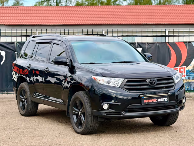 Toyota Highlander - фото 2