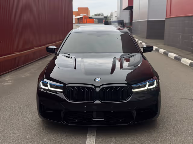 BMW 5 серії - фото 1