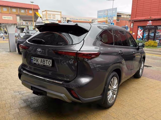 Toyota Highlander - фото 4