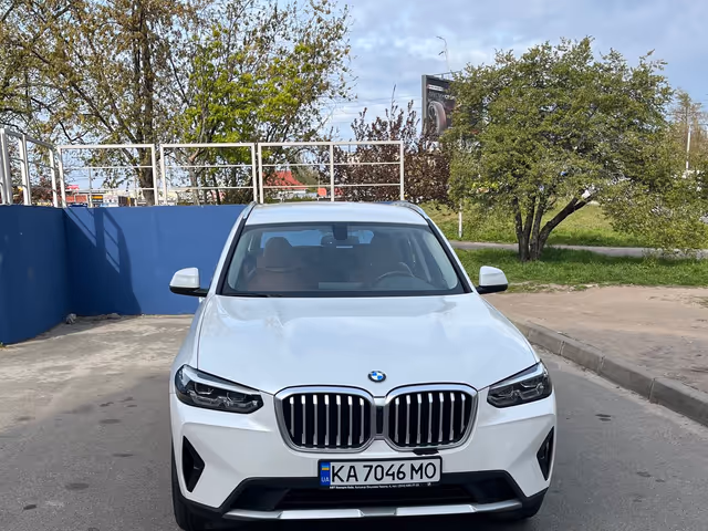 BMW X3 - фото 1