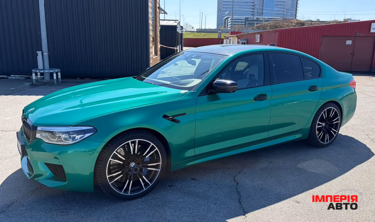 BMW M5 - фото 2