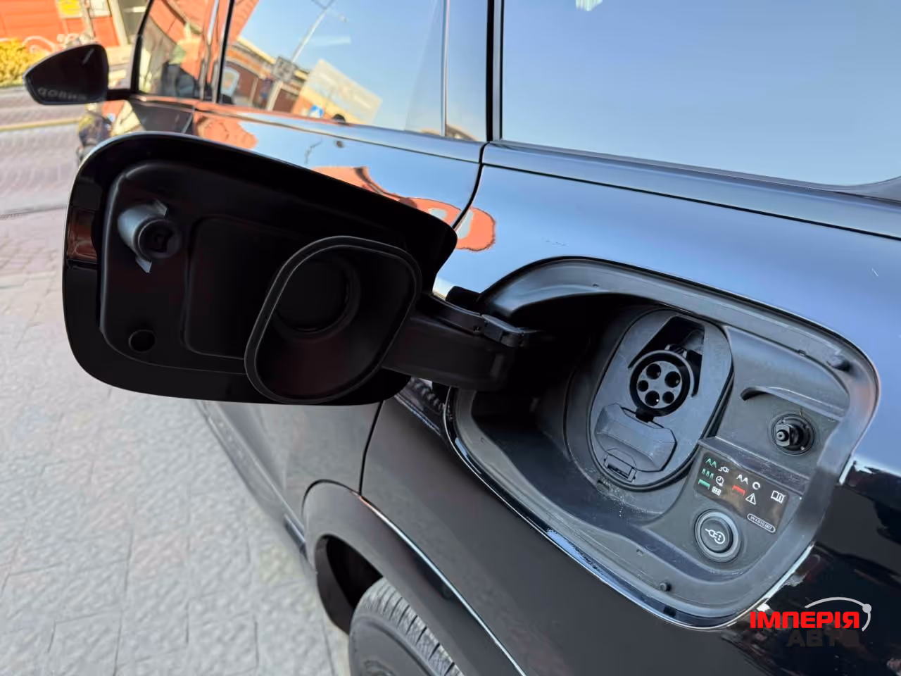 Audi Q6 e-tron - фото 3