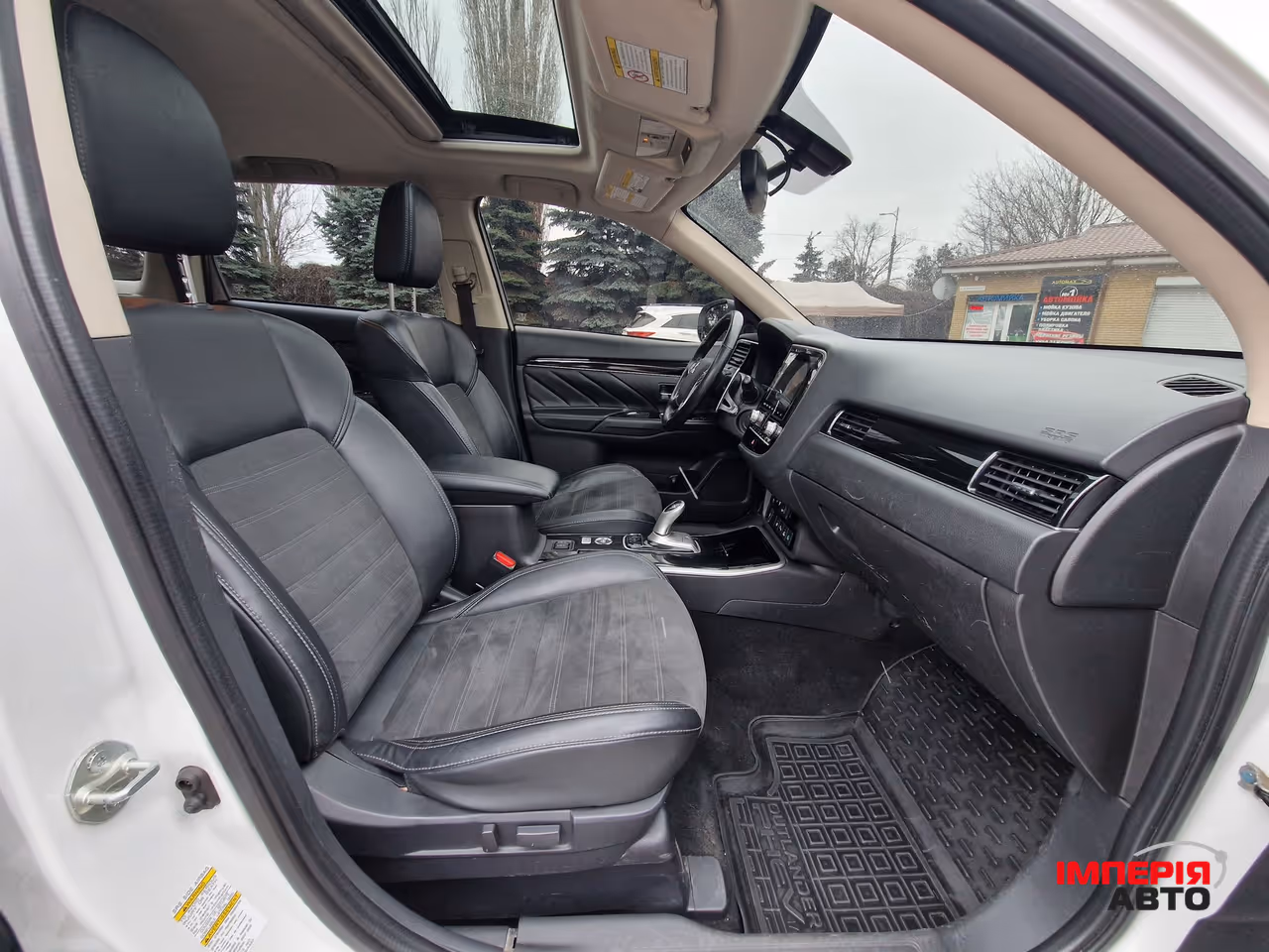 Mitsubishi Outlander - фото 35