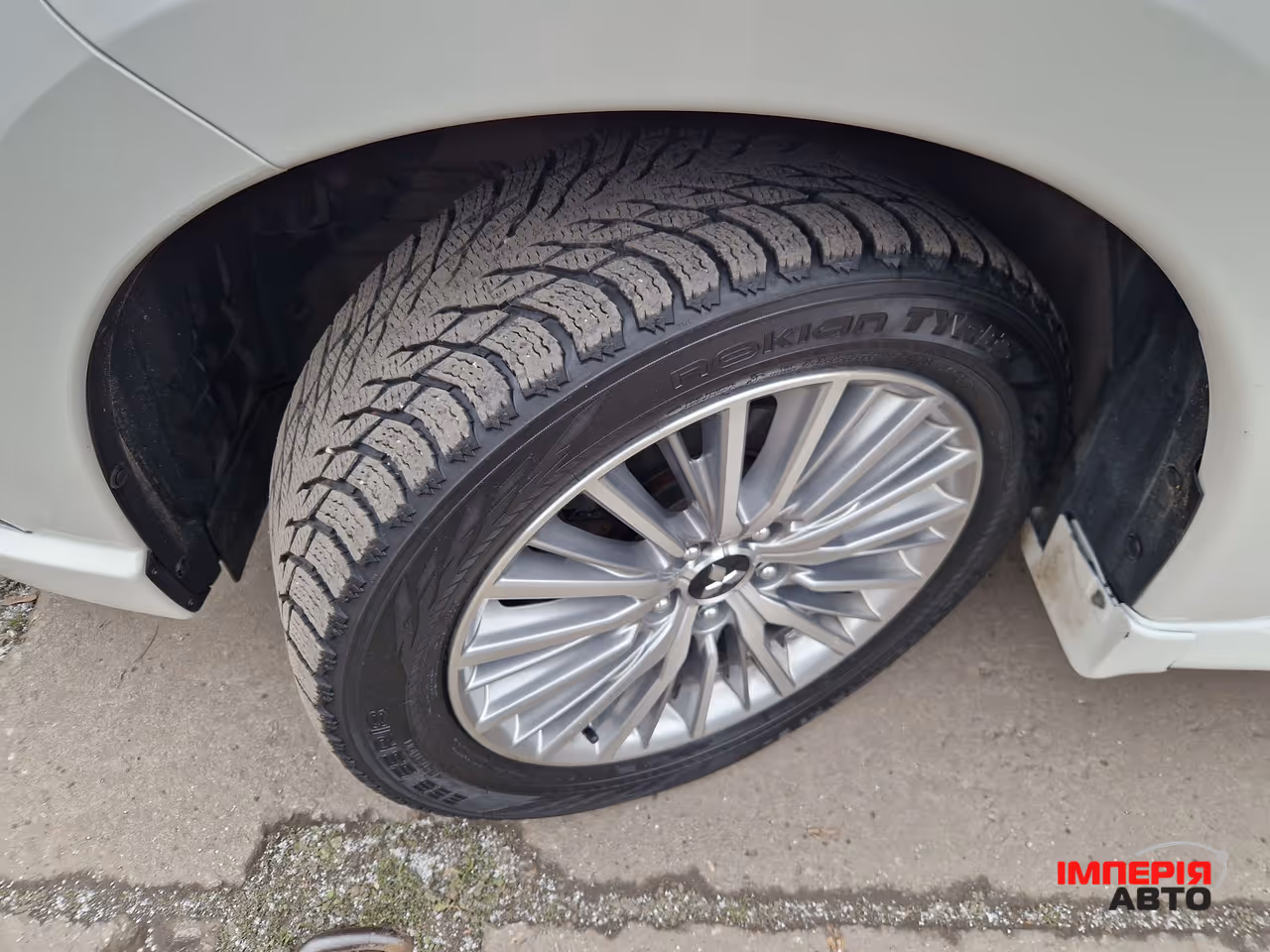 Mitsubishi Outlander - фото 11