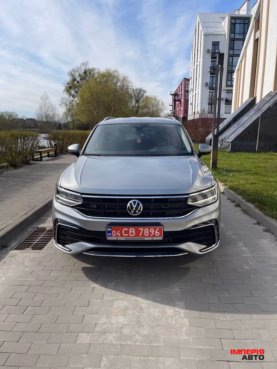 Volkswagen Tiguan - фото 5