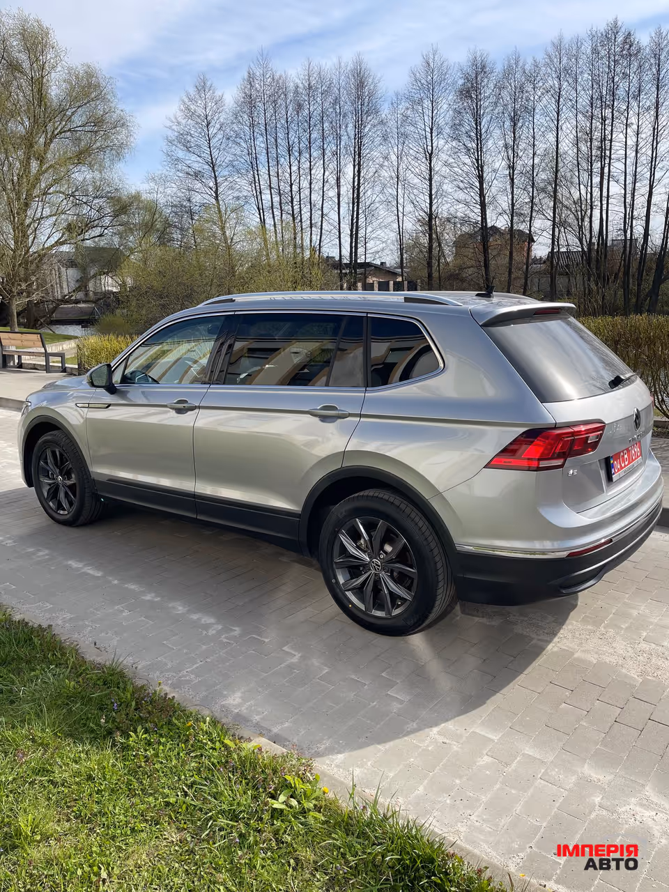 Volkswagen Tiguan - фото 10