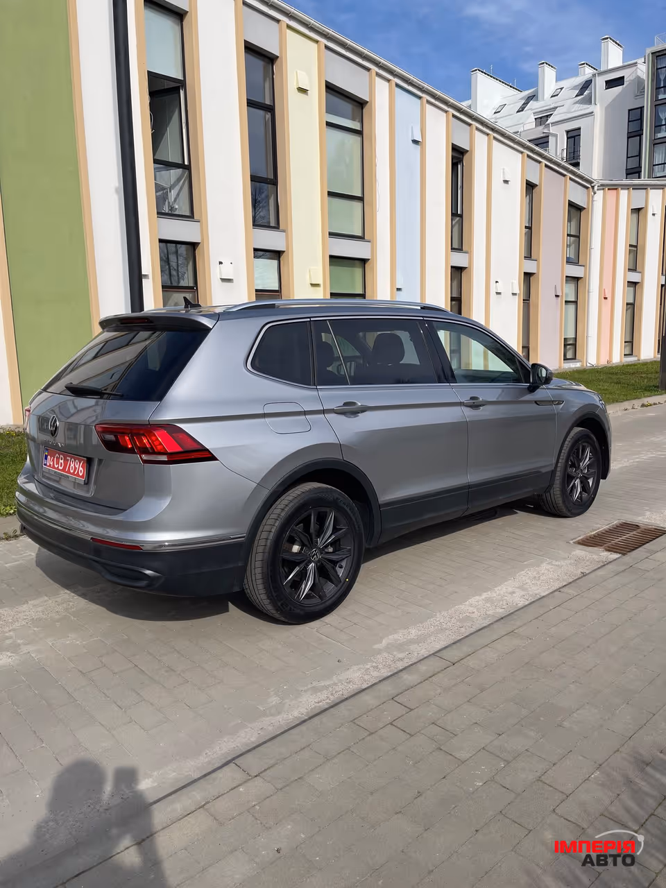 Volkswagen Tiguan - фото 7