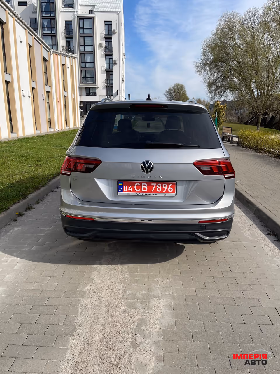 Volkswagen Tiguan - фото 9