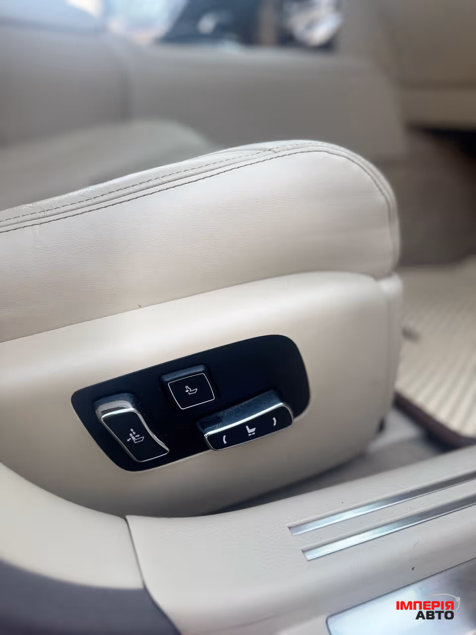Lexus LS - фото 20