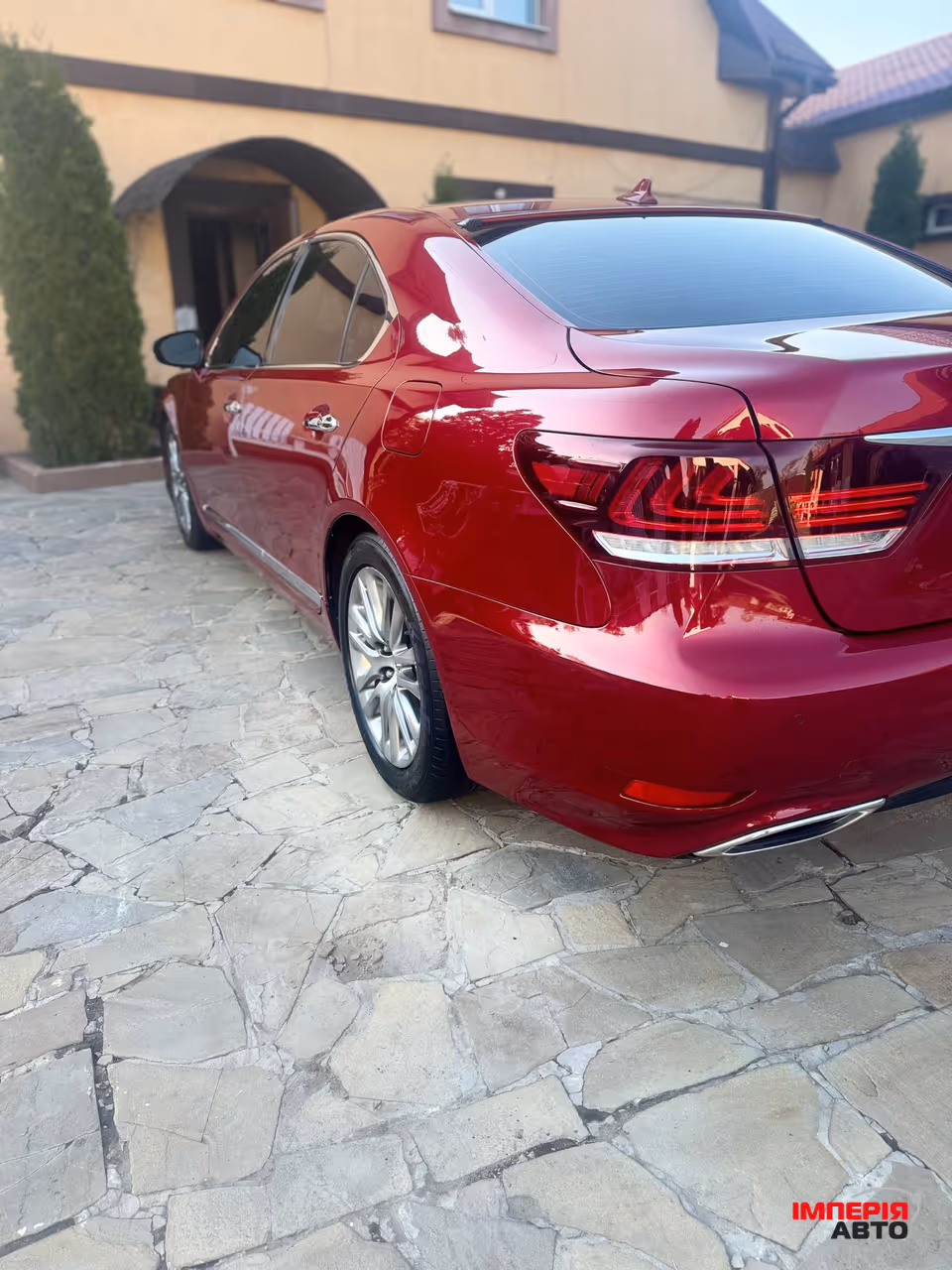 Lexus LS - фото 11