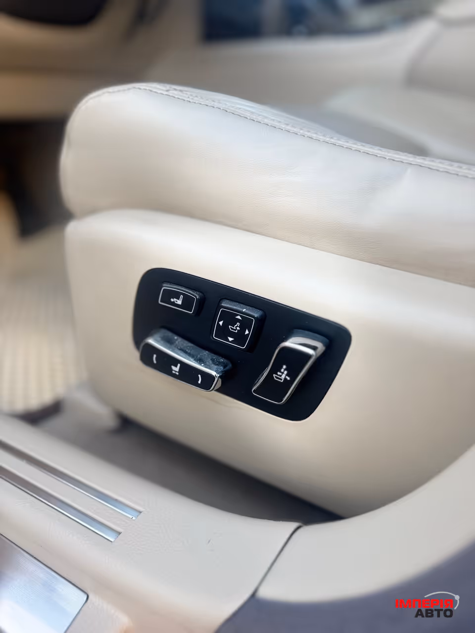 Lexus LS - фото 21