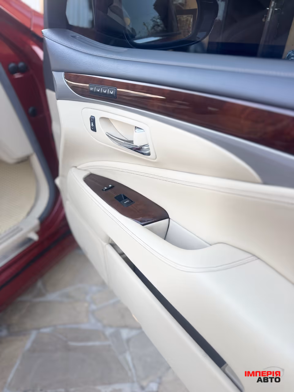 Lexus LS - фото 18