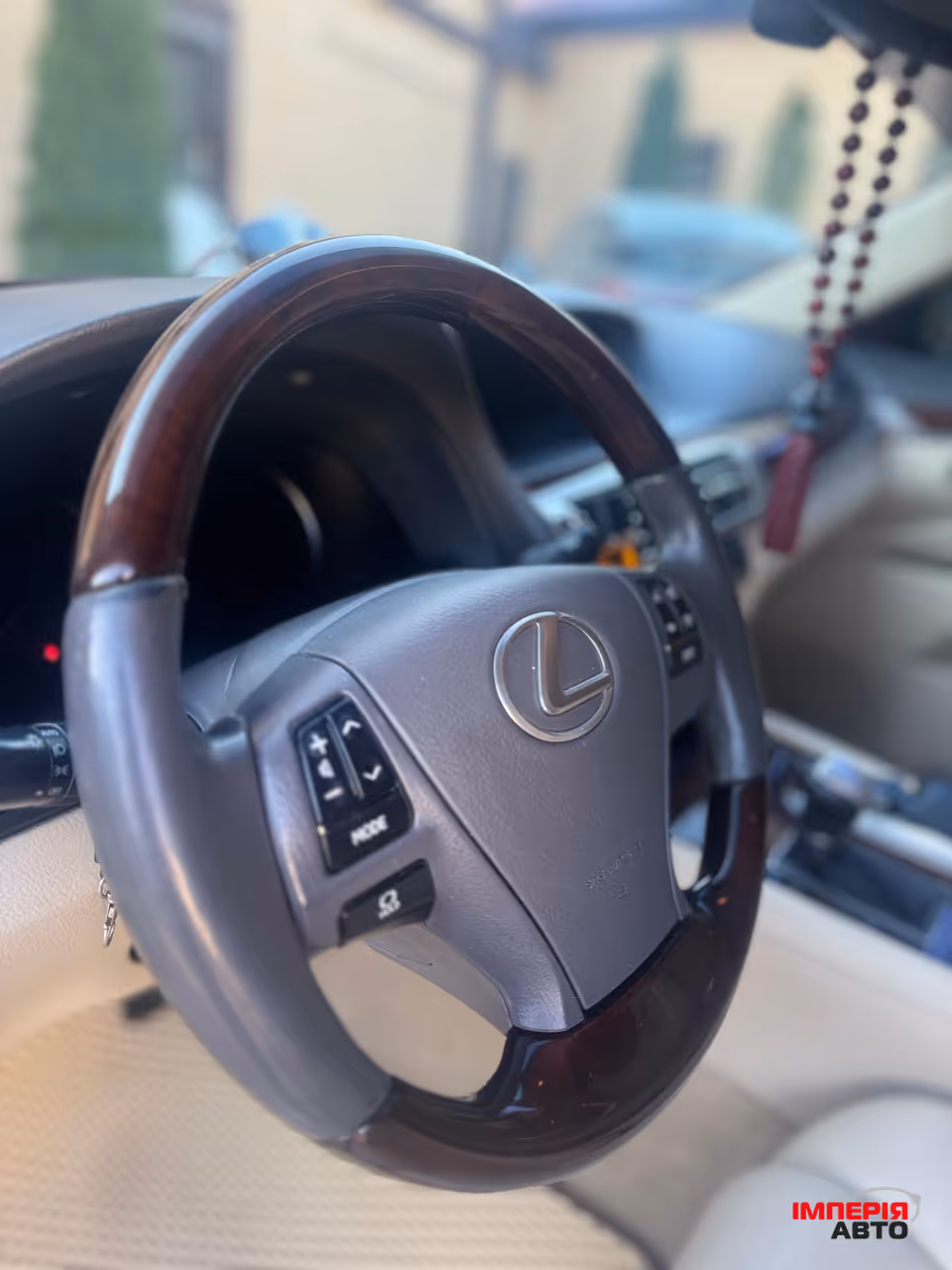Lexus LS - фото 22