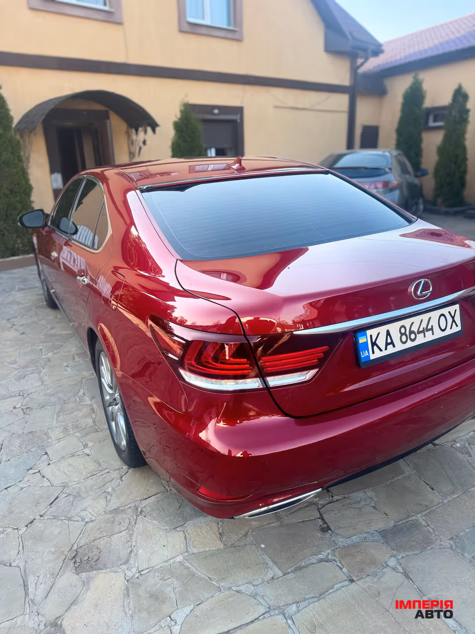 Lexus LS - фото 12